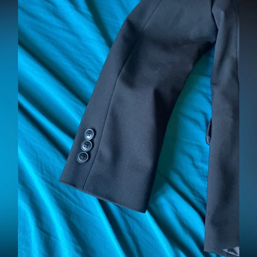 Blazer - Picture 6 of 9